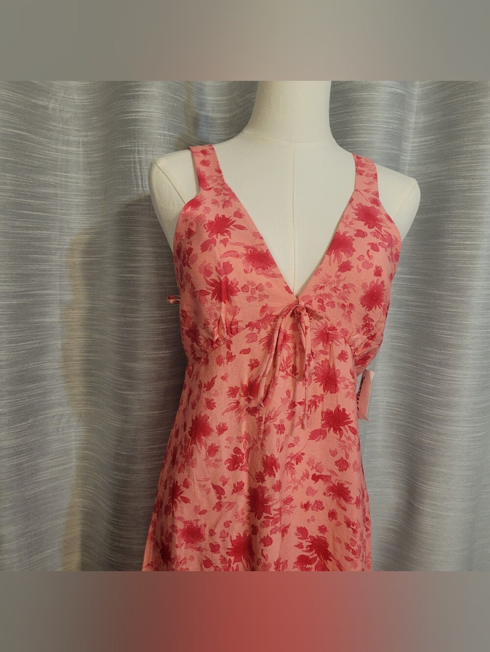 Pink Floral V-Neck Midi Dress - Picture 2 of 10